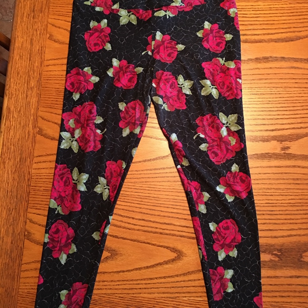 LLR TC Cracked Rose Leggings